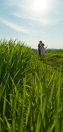 Justine, Laure et Nathan en promenade